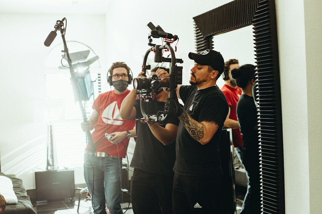 filmmaker directing actors