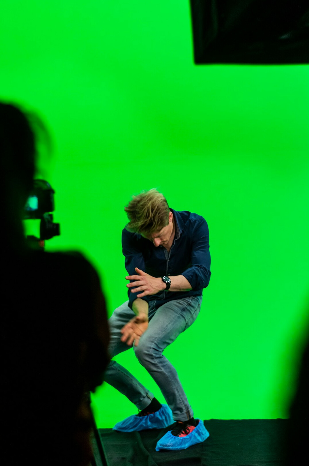 filmmaker using green screen